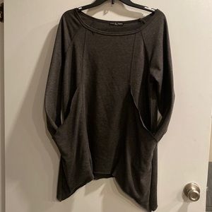Women’s sweatshirt